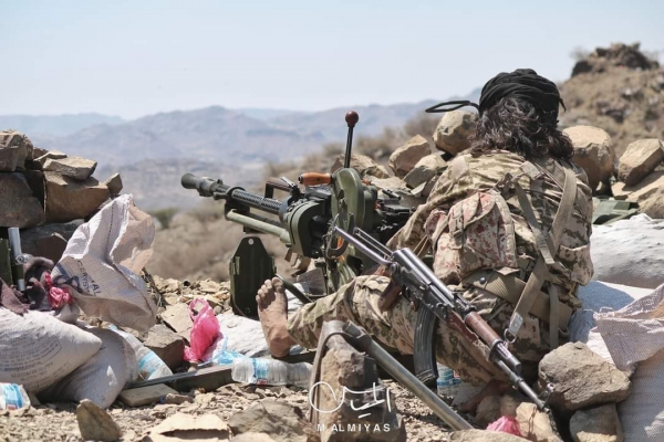 الجيش يصد هجوم حوثي غربي مأرب