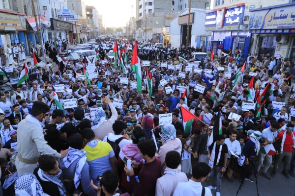 مسيرة حاشدة في مأرب تحيي صمود المقاومة الفلسطينية في إفشال مخطط الاحتلال