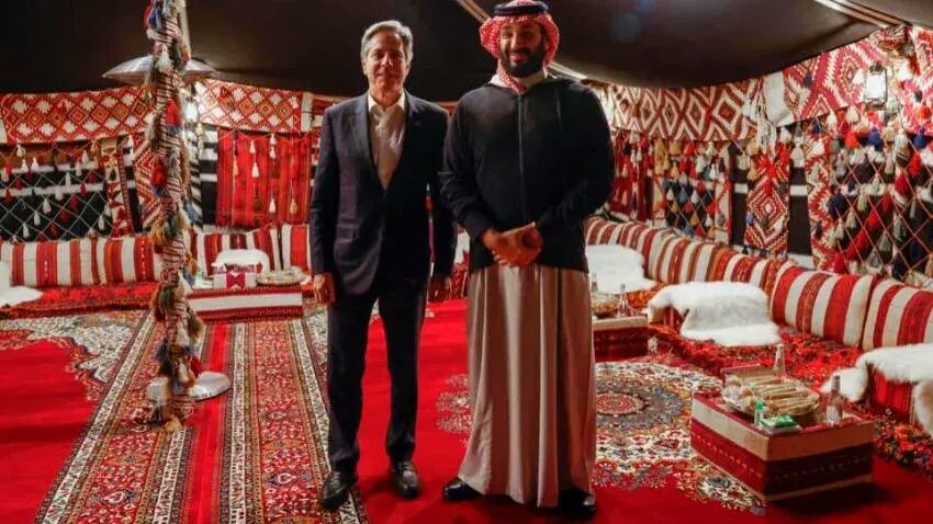 بلينكن يبحث مع الأمير محمد بن سلمان ردع الحوثيين
