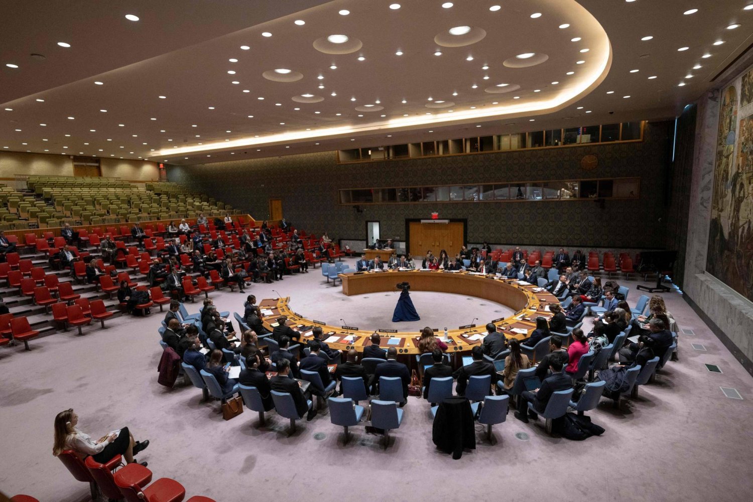 ​ أميركا وبريطانيا  في مواجهات مع  مجلس الأمن عن ضرباتهما على الحوثيين... وروسيا تندّد