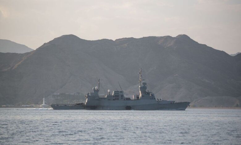 الاتحاد الأوروبي يوافق مبدئيا على تشكيل مهمة لحماية السفن في البحر الأحمر