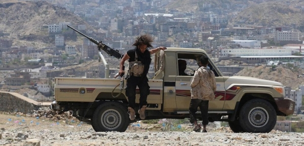 مواجهات عنيفة  بين قوات الجيش ومليشيا الحوثي في تعز