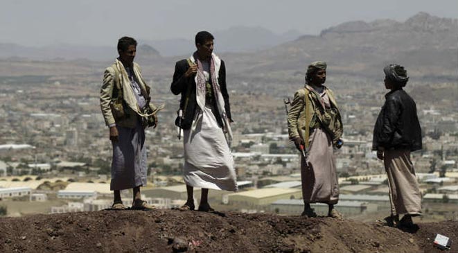 صراع الانقلابيين يصل «واتساب» - استهداف نائب المشاط وبرلماني يفضح الحوثيين ويصفهم بـ الوضعاء